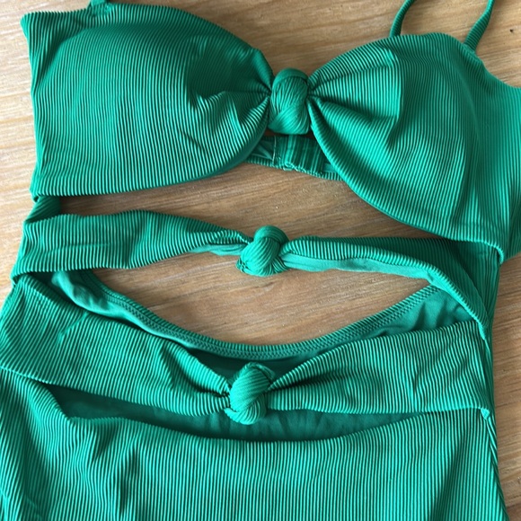 Aerie swimsuit one piece cheeky size large - Picture 2 of 4